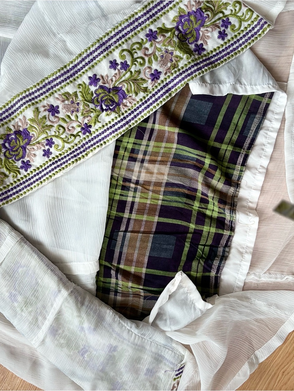 White Maxi Dress plaid Green Lining Purple Embroidery Whimsical Fairycore - Picture 3 of 5